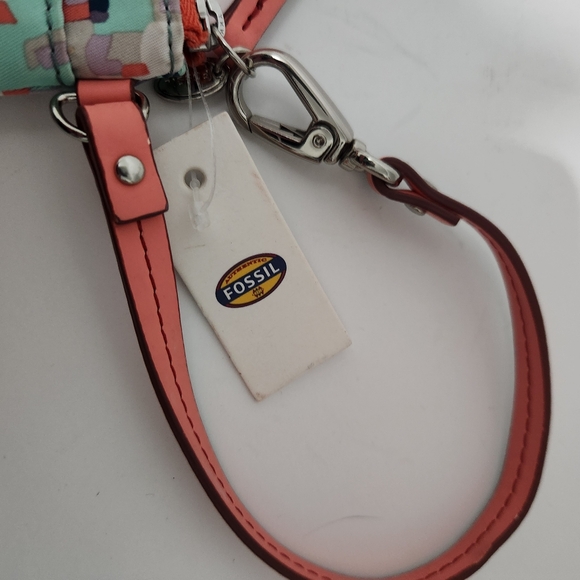 New Fossil Key-Per Wristlet Wrist Wallet  Canvas  Zip Around NWT Teal Coral - Picture 3 of 10